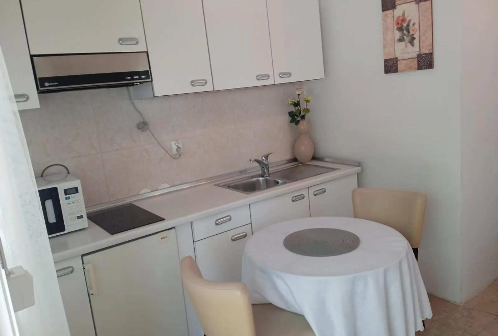 Pelivan Apartments Kastela Croatia