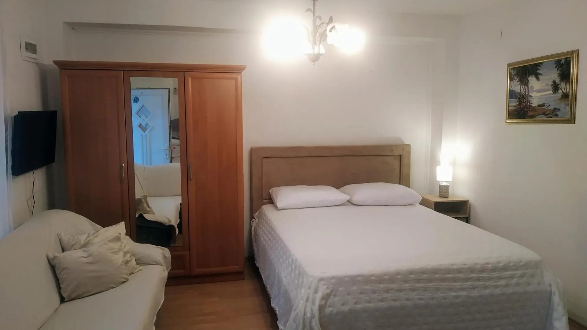 Pelivan Apartments Kastela Croatia