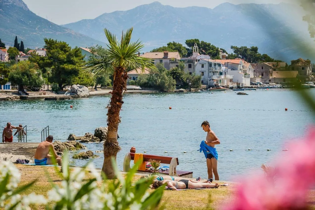 Pelivan Apartments Kastela